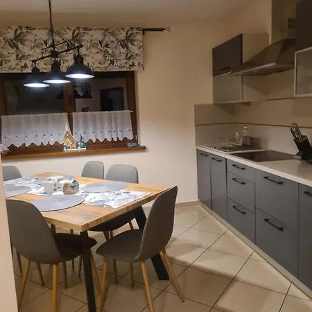 Maki Apartment